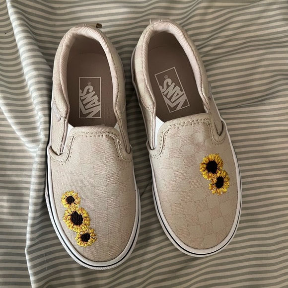 Little Girls Sunflower Vans - NWOT - Picture 1 of 2